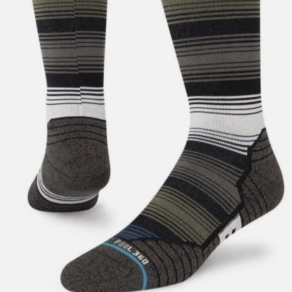Stance Men Black Crew Nylon InfiKnit Stripe Caliber Performance Socks Sz M 6-8.5 - Picture 1 of 3